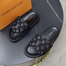 Louis Vuitton Slippers